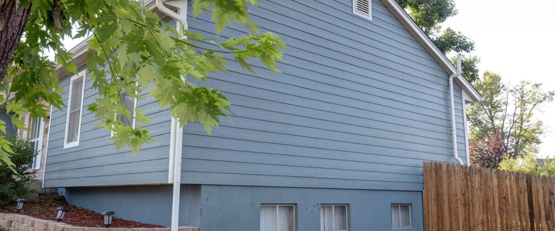 10 Essential Maintenance Tips for Vinyl Siding